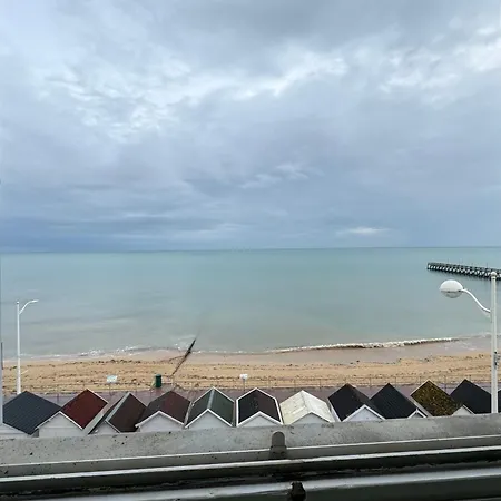 Apartment Comfortable Close To The Sea