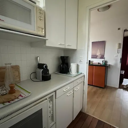Apartment Comfortable Close To The Sea Luc-sur-Mer